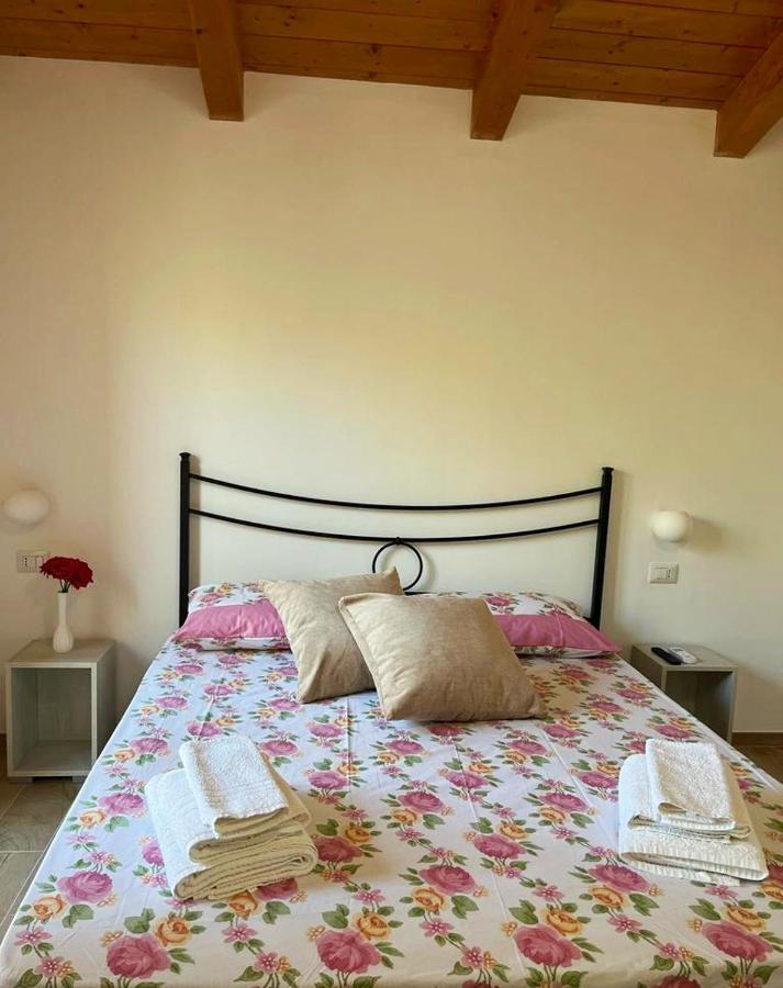 Case Vacanze La Quercia Marina di Camerota Eksteriør billede