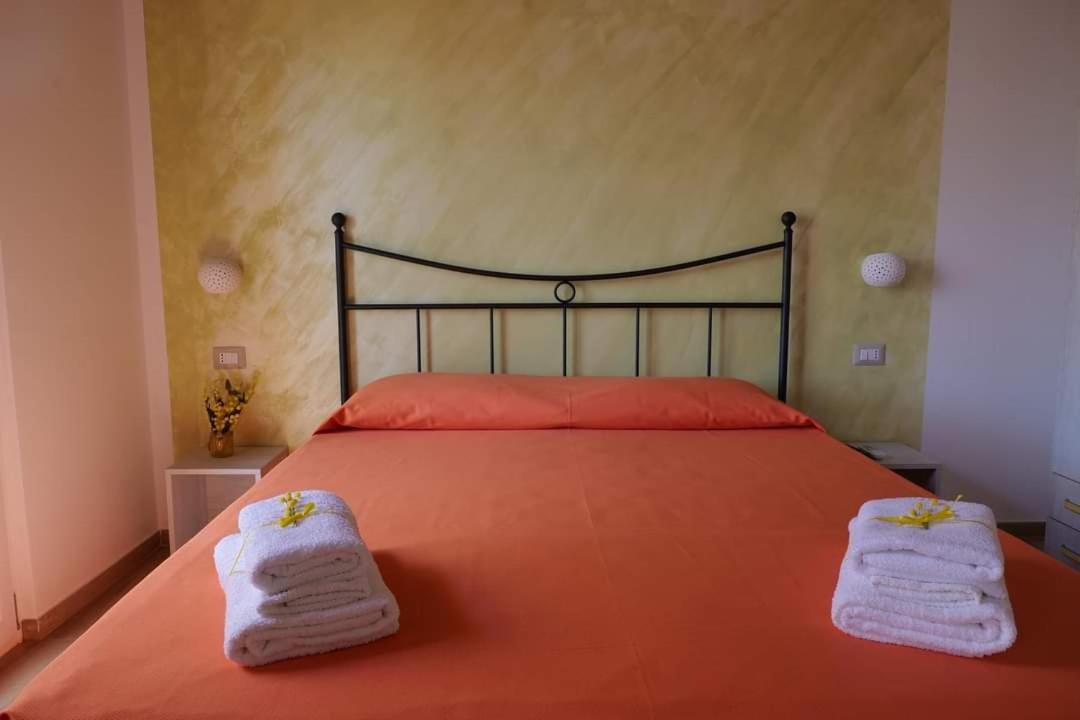 Case Vacanze La Quercia Marina di Camerota Eksteriør billede