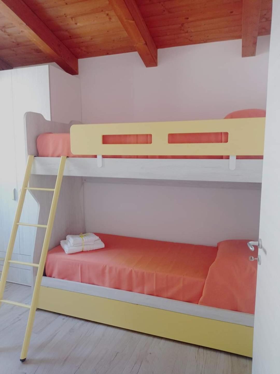 Case Vacanze La Quercia Marina di Camerota Eksteriør billede